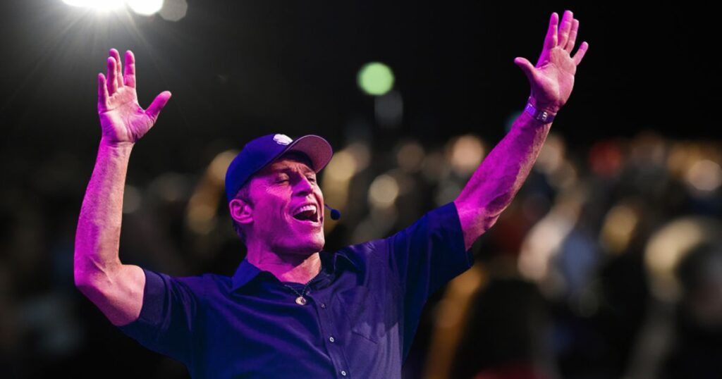 Impacto de Tony Robbins no Mundo